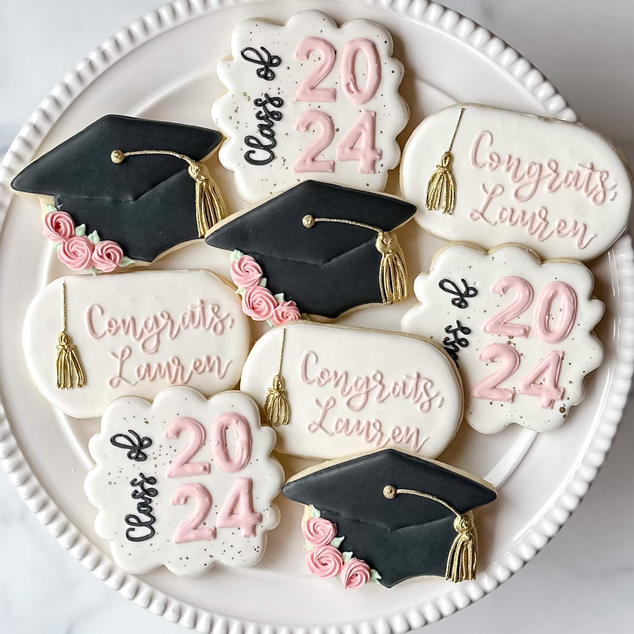 Deliciously Decorated Graduation Cookies: A Sweet Celebration